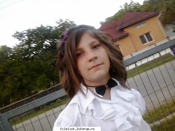 e ff jocu da.... :rusine:   :nono: este potrivit pt copii de 9 ani  :nod:  :rotfl:  gta san
